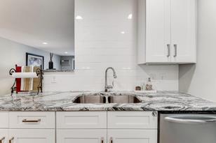 205 Barry Ave S - Photo 6