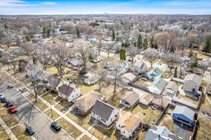 1688 Hyacinth Ave E - Photo 24