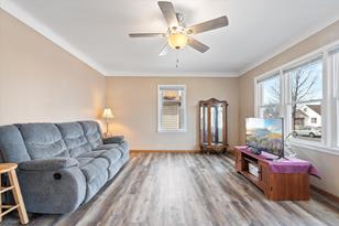 1688 Hyacinth Ave E - Photo 34