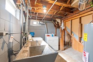 1688 Hyacinth Ave E - Photo 14