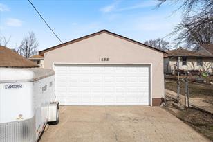 1688 Hyacinth Ave E - Photo 20