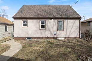 1688 Hyacinth Ave E - Photo 18