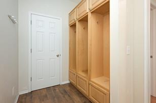 2336 Highwood Ave E - Photo 18