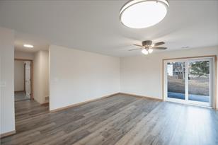 1142 Thomas Dr NE - Photo 4