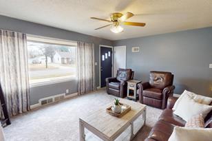 800 17th St SW - Photo 4