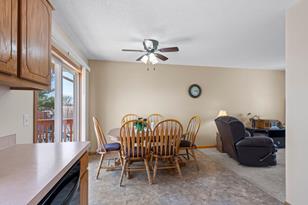 1140 Carriage Hills Dr S - Photo 8