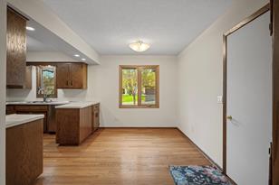 8107 Dakota Ln - Photo 6