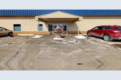 1604 S 1st Street, Willmar, MN 56201 - Photo 2