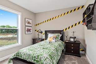 525 Waterford Pl - Photo 4