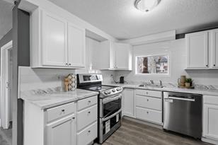 543 Van Buren Ave - Photo 8