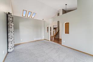 2021 Pheasant Run St - Photo 6