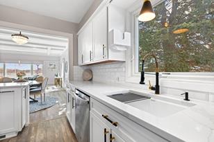 941 N Shore Ave - Photo 30