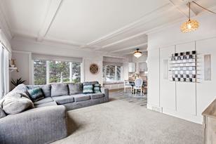 941 N Shore Ave - Photo 14