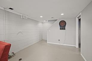 241 Ash St E - Photo 14