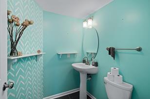 241 Ash St E - Photo 16