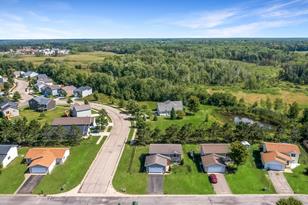 2841 Clara St - Photo 8