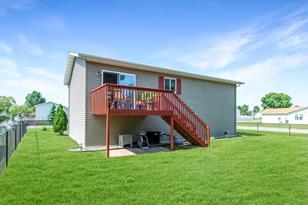 2841 Clara St - Photo 4
