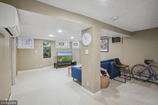 208 Victoria Street S - Photo 18