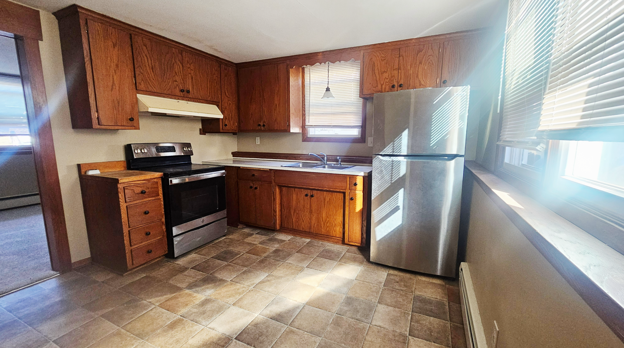 1596 Mclean Ave, Saint Paul, MN 55106-6611