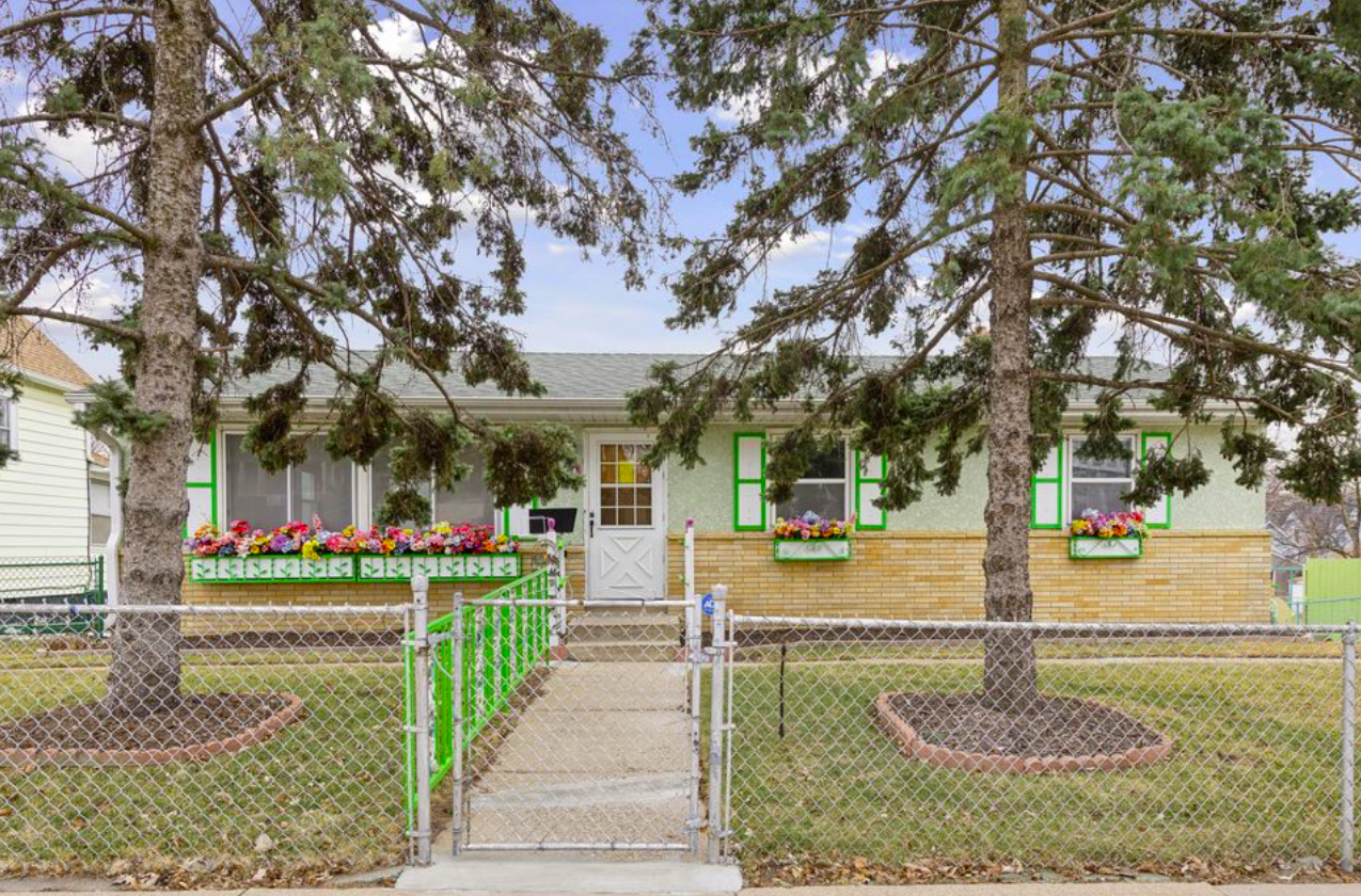 54 Manitoba Ave, Saint Paul, MN 55117