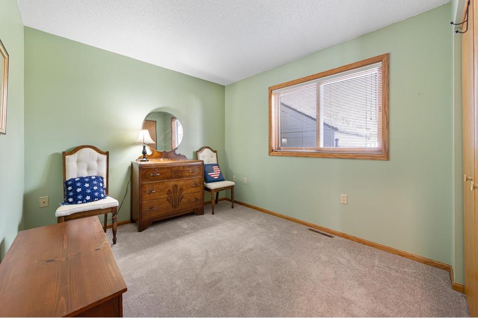 15 10th Ave SE, Faribault, MN 55021 MLS 6516078 Coldwell Banker