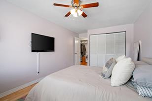 2700 W 44th St - Photo 6