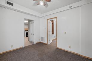 458 Sherburne Ave - Photo 6