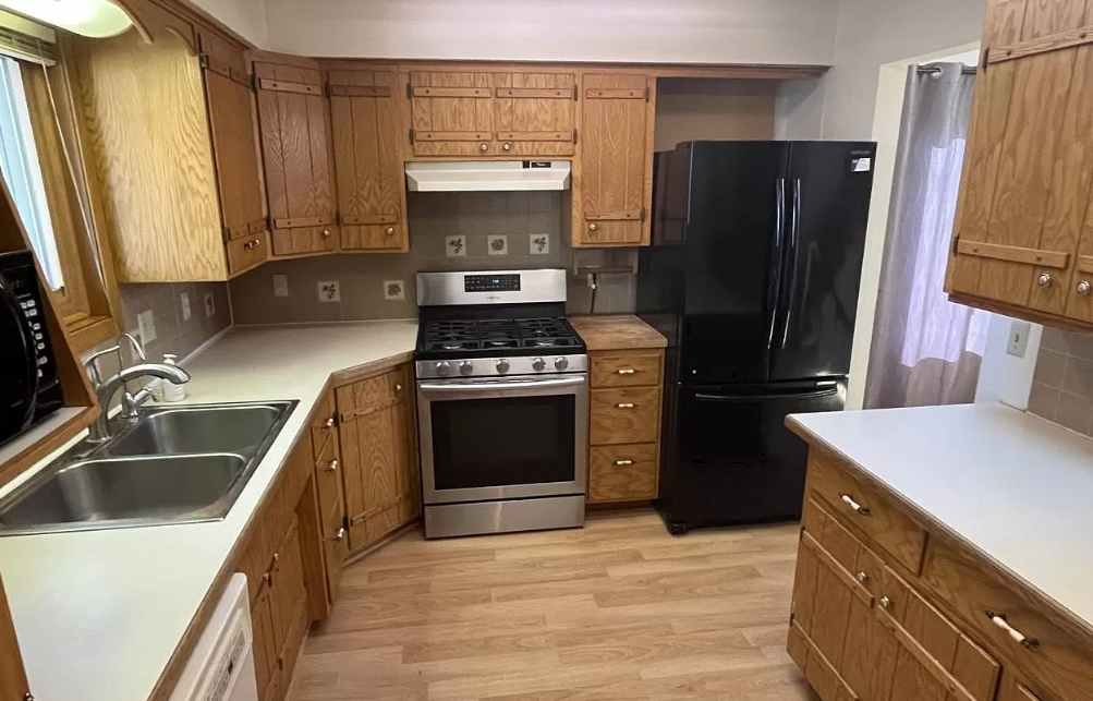 17325 Ixonia Path, Lakeville, MN 55044-8796