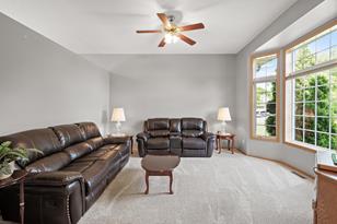 12556 Goodhue St NE - Photo 8