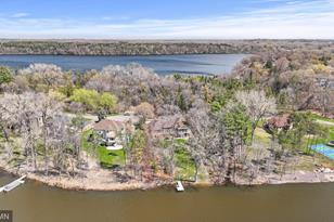 3327 Twin Lake Ct - Photo 64