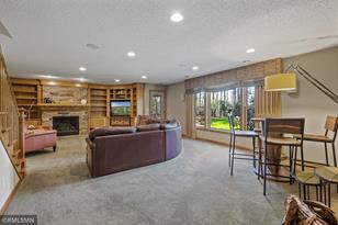 3327 Twin Lake Ct - Photo 38