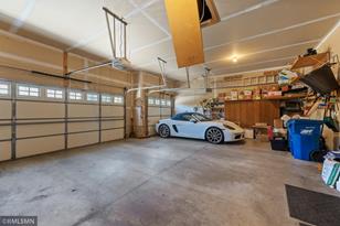 3327 Twin Lake Ct - Photo 42