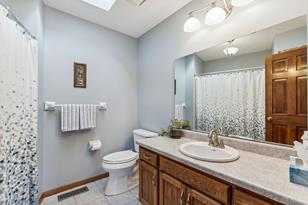 2051 Helmo Ave N - Photo 18