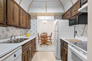 2700 Oxford St N - Photo 6