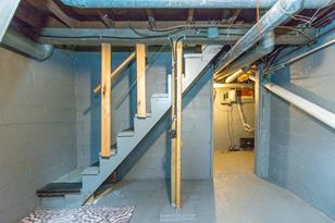 321 E 7th St - Photo 44