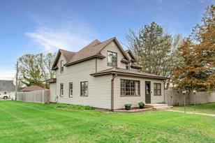 321 E 7th St - Photo 4