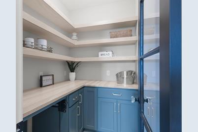 636 Parkside Court, Eagan, MN 55123 - Photo 6