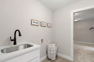 636 Parkside Ct, Eagan, MN 55123 - Photo 18