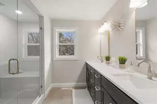 636 Parkside Ct, Eagan, MN 55123 - Photo 16