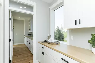 2630 Scenic Point Drive SW, Rochester, MN 55902 - Photo 18