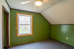 707 14 St NW - Photo 16