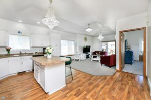 910 41st Ave S - Photo 12