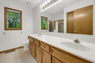 3759 Greensboro Dr - Photo 34