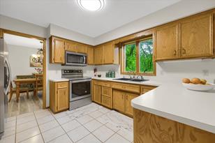 3759 Greensboro Dr - Photo 16