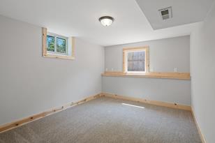 301 Oriole Ave S - Photo 32