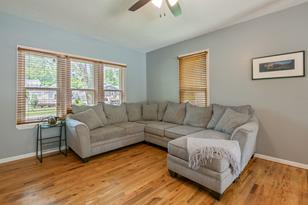 1332 Case Ave - Photo 6