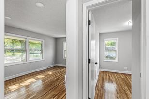 281 Hazelwood St - Photo 8