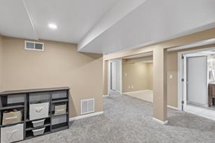 2210 Spruce Pl - Photo 28
