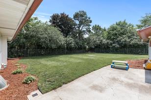 2210 Spruce Pl - Photo 4
