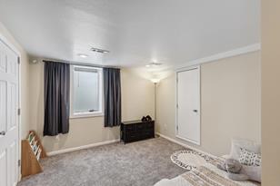 2210 Spruce Pl - Photo 26